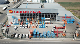 Flota de maquinaria industrial de RB Rental en Santiago